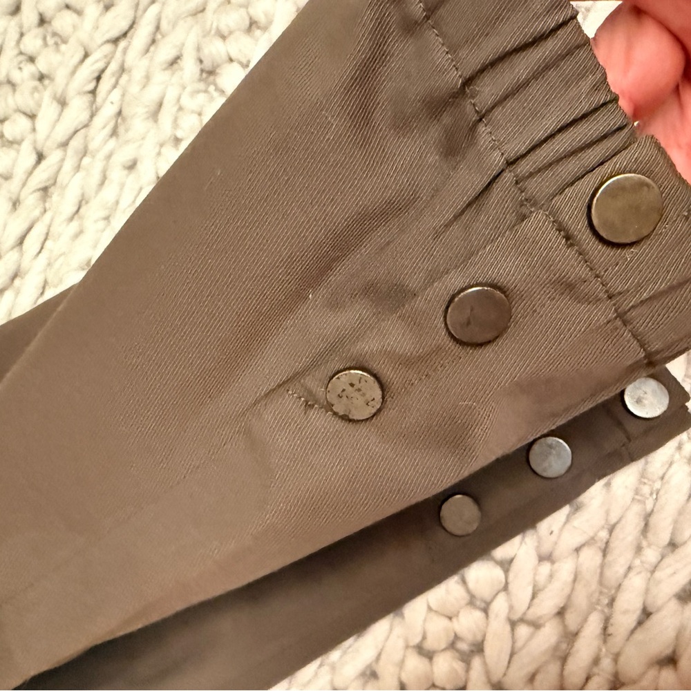 Veronica Beard Olive Cargo Pants - Picture 7 of 8